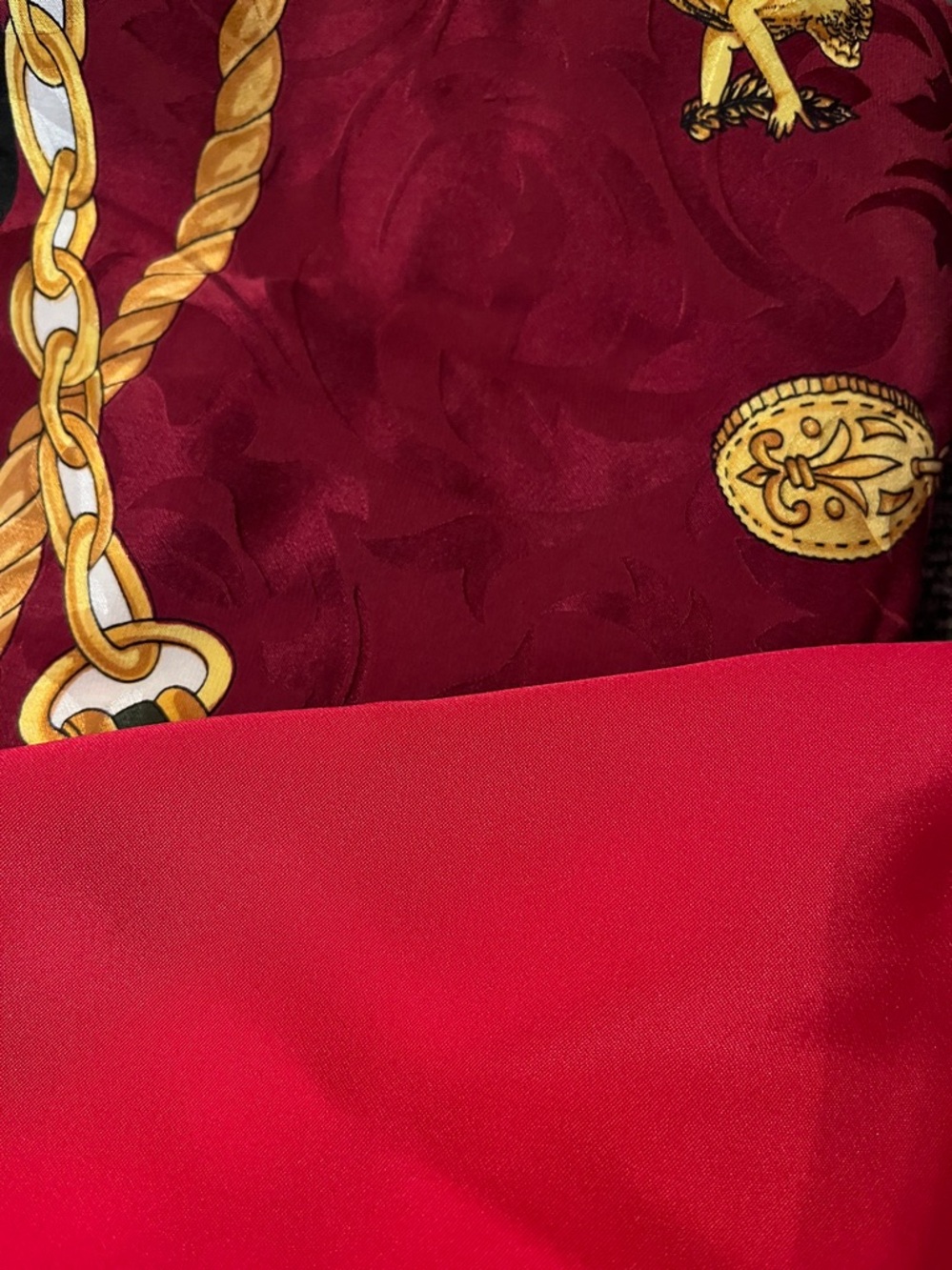 Giorgio Sermoneta 100% Italian silk scar Elegant Red and Gold Scarf 33” x 33” - Picture 12 of 12